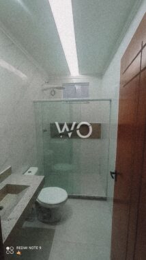 WO0010 03